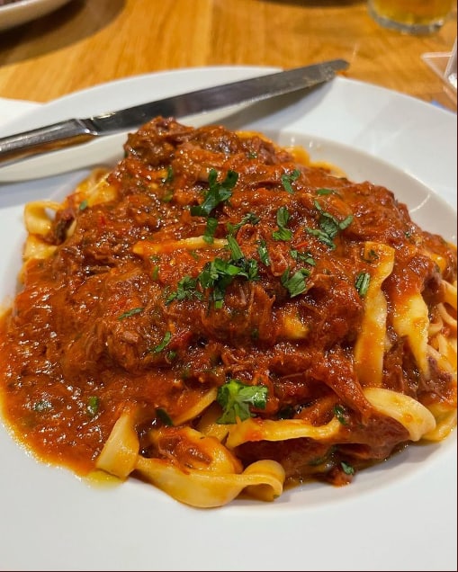 _Let's have a delicious dinner and tomorrow start a new weekend 🥰☺️