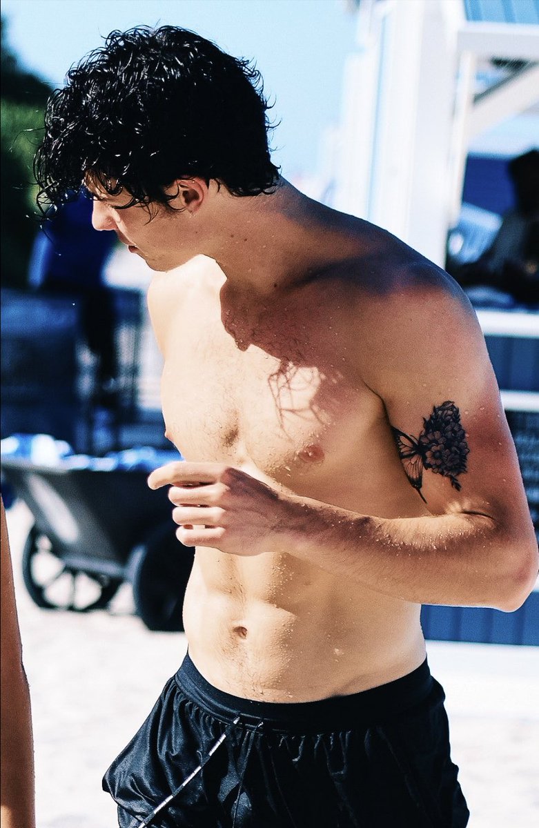 postsmendes's tweet photo. shawn mendes. https://t.co/yYnk3d0iXk