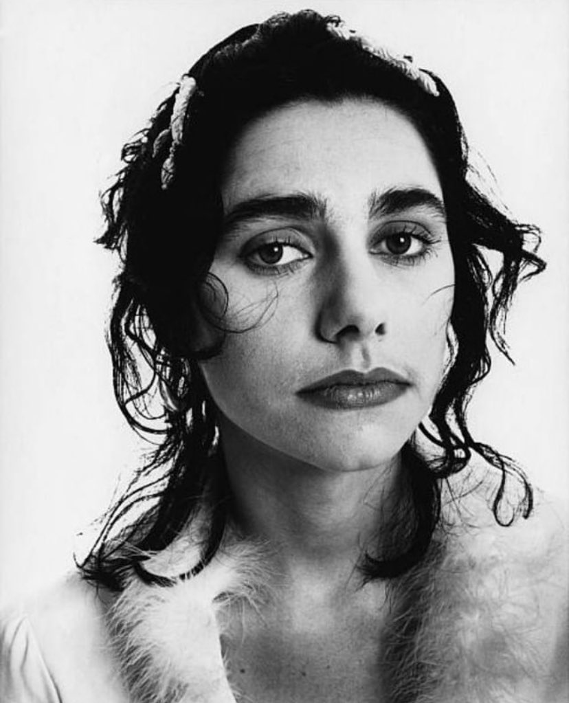 Birthday Cheers to the incredible <a href="/PJHarveyUK/">PJ Harvey</a>!! #pjharvey