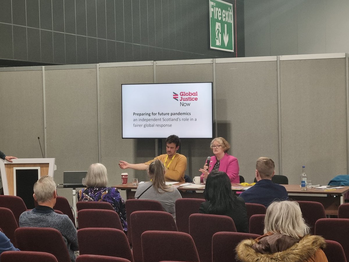 BCSinScotland's tweet photo. Interesting discussion led by @Dr_PhilippaW @GlobalJusticeUK @ #SNP22 on a fairer global response to pandemics.
We @bcs are keen to emphasise the value of open, #InteroperableData & the highest #ProfessionalStandards in public health research & development. https://t.co/3cOtoiegQh