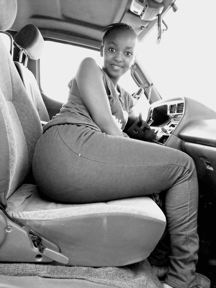 AliaTina5's tweet photo. Abantu 100 bambere bakora follow nanjye ndakora fb🙏🙏🙏🙏🙏🙏 twagiye @AliaTina5 https://t.co/29J6e7p9CT
