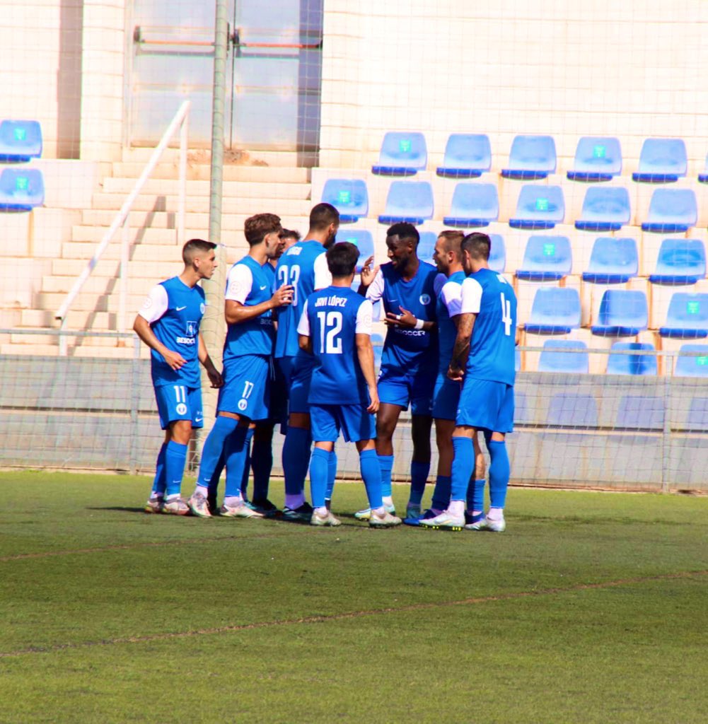 ElPaloFC's tweet photo. ¡FINAAAAAL!

|@ElPaloFC 3️⃣- 0️⃣ @CFMOTRIL| 

⚽️ 45’ Lulu
⚽️ 59’ Falu Aranda
⚽️ 84’ Acosta

📸 @ArturoPancorbo 

#ElPaloVsMotril
#Serdelpalo https://t.co/Nvq0lVn5l9