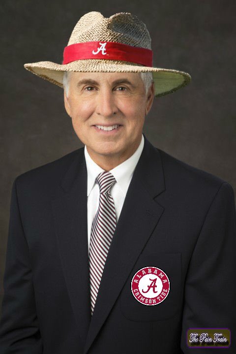 TampaVol1's tweet photo. Gary Danielson getting dressed for church this morning https://t.co/kqbO5LwT1S