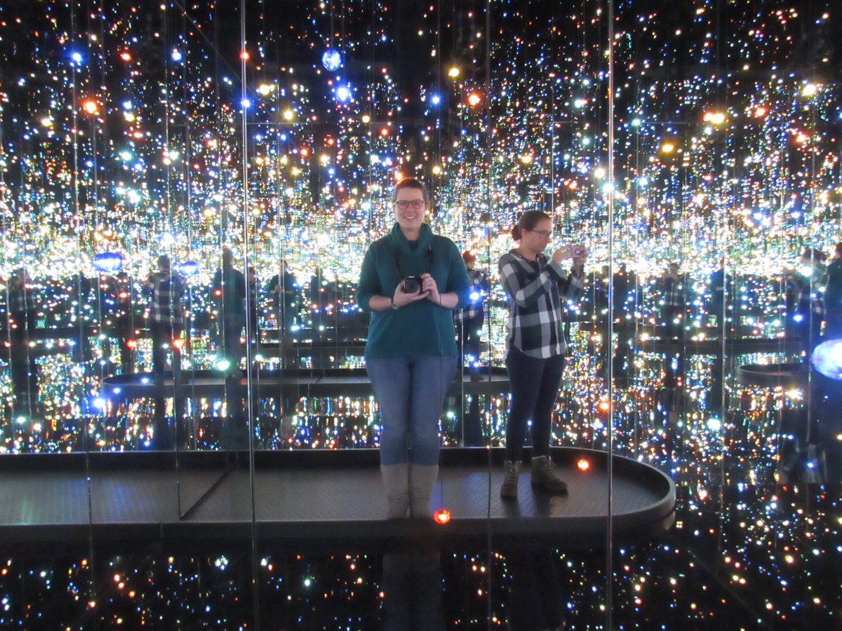 Emma_F_Campbell's tweet photo. #MAAM22 day two! Off to see my old friend Yayoi Kusama @hirshhorn. Throwback to working the previous installation back in 2017. https://t.co/c0KGNCYfeN