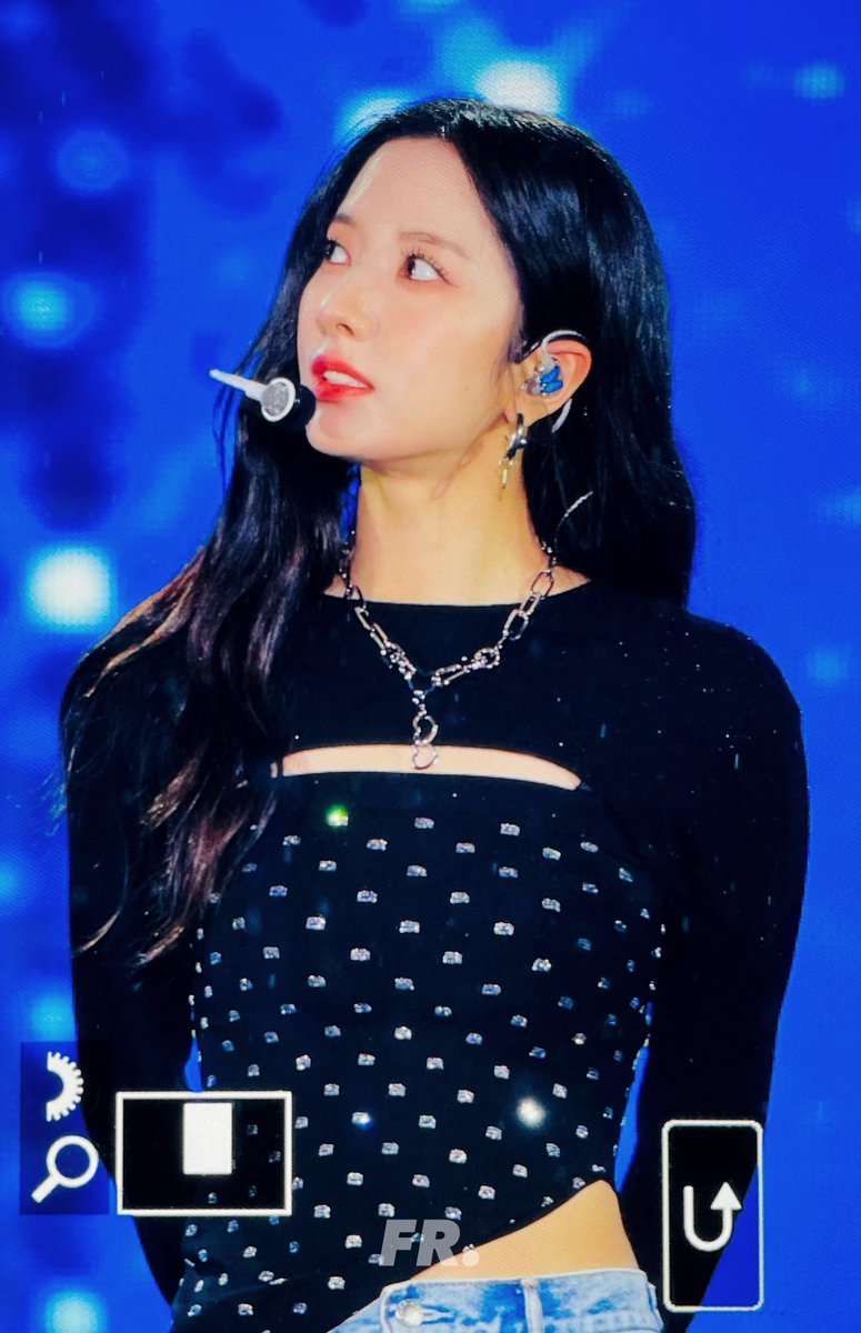 FR_0819's tweet photo. 221009 열린음악회

#우주소녀 #WJSN #보나 #BONA https://t.co/aJUeDYXEvT