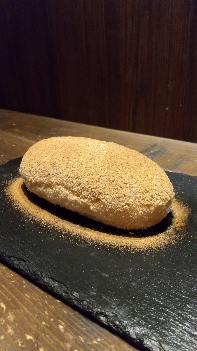 元気あれば、何でもできる。
元気あれば、明日が見える。
揚げコッペがあれば、
笑顔になれる。

#パンの田島
#コッペ田島