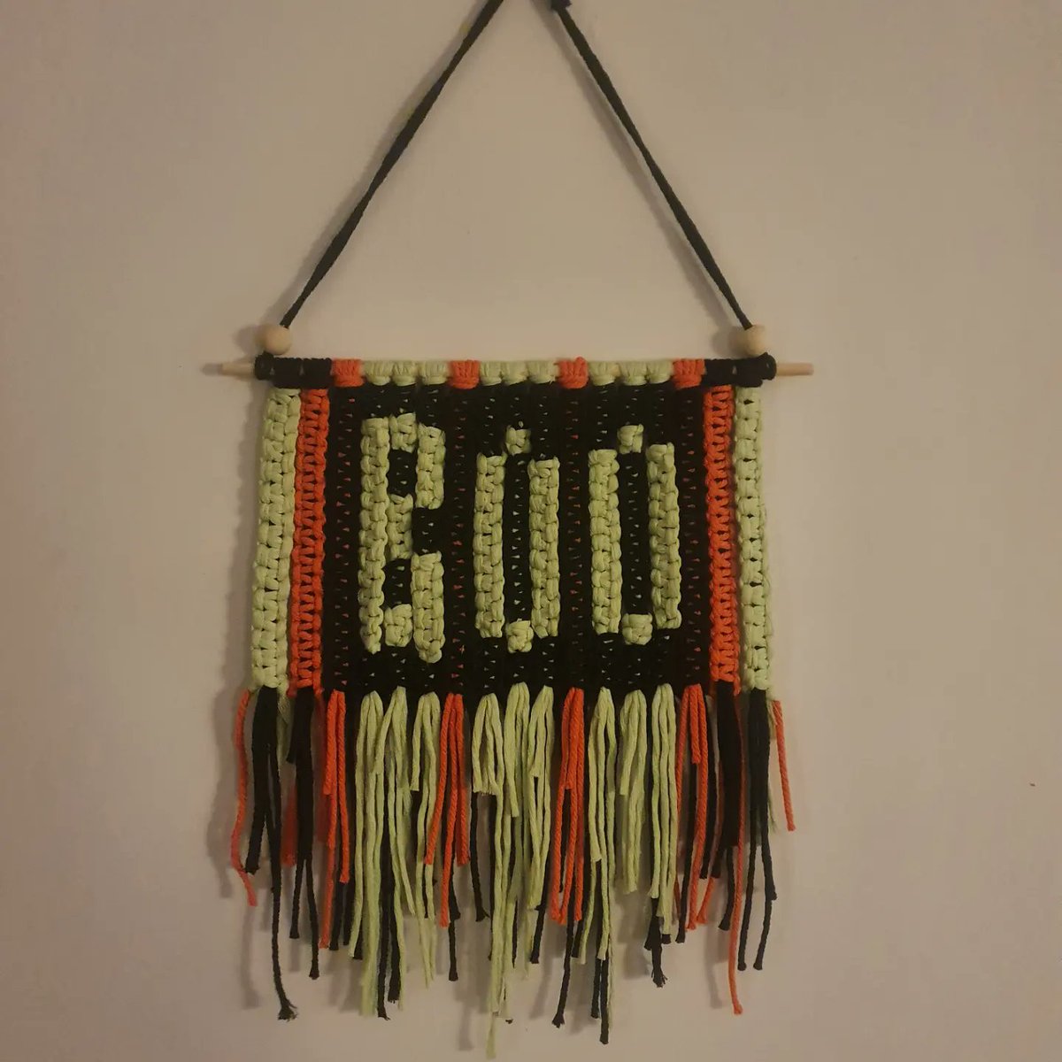 mayaalexander's tweet photo. BOO! 

#halloween #macrame #crafting #charity https://t.co/T2NI0ipcRh