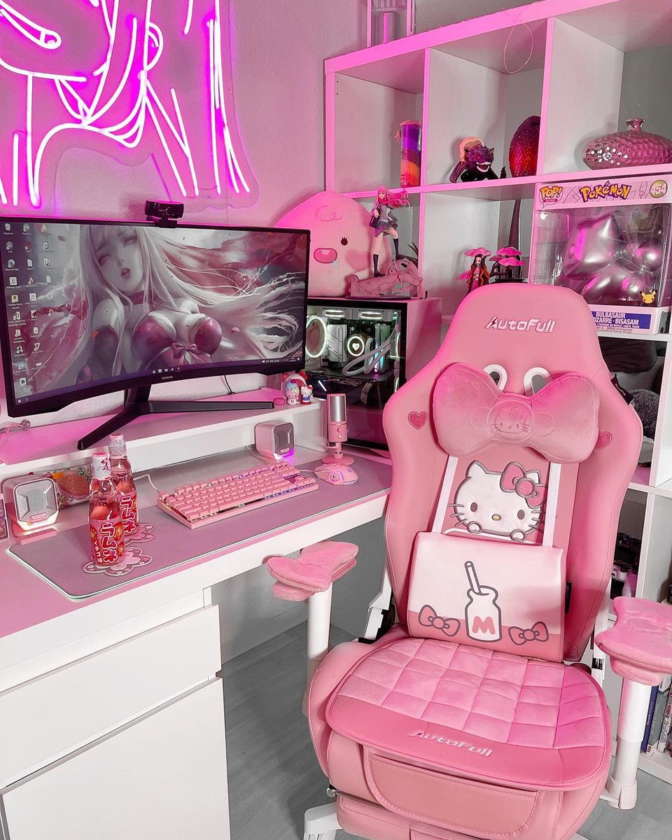 AutoFull_jp's tweet image. おやすみなさい 
:)
#autofull #hellokitty 
#autofullhellokittychair