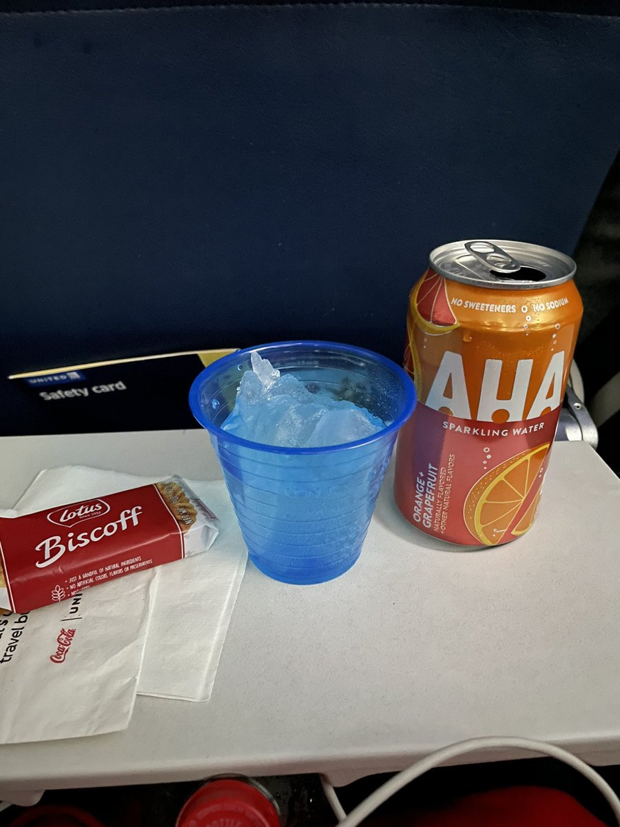 TooTallLos's tweet photo. Taking flights. Building my #Brand #rdmfshouston #rocdamic #fashionshow #htx #catchingflightsnotfeelings https://t.co/mY7gyPqdy6