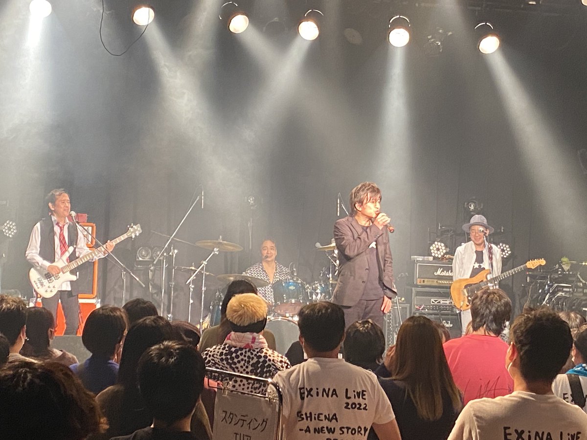 TOY67374534's tweet photo. 帰宅なり\(//∇//)\
非常によかった🤗友人というフィルターを外しても素晴らしいLiveでした❣️
#代官山UNIT #LesVIEW https://t.co/WuB6fb1gDQ