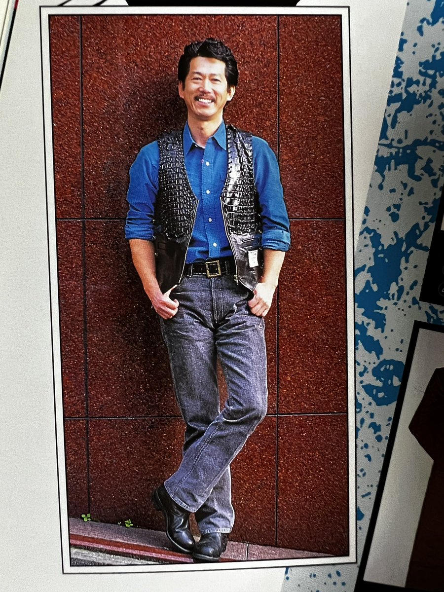 amanojakudesu's tweet photo. これは何度かアップしたことがある写真だけど、これも28年前のハーレー専門誌の広告。チョッパーとシャウトの広告と秀光さん。クロコのベストも今の半値。秀光さんもメチャメチャ若いw
#佐藤秀光 氏
#COOLS
#THECOOLS
#クールス
#CHOPPER https://t.co/cHwJmNpkYZ