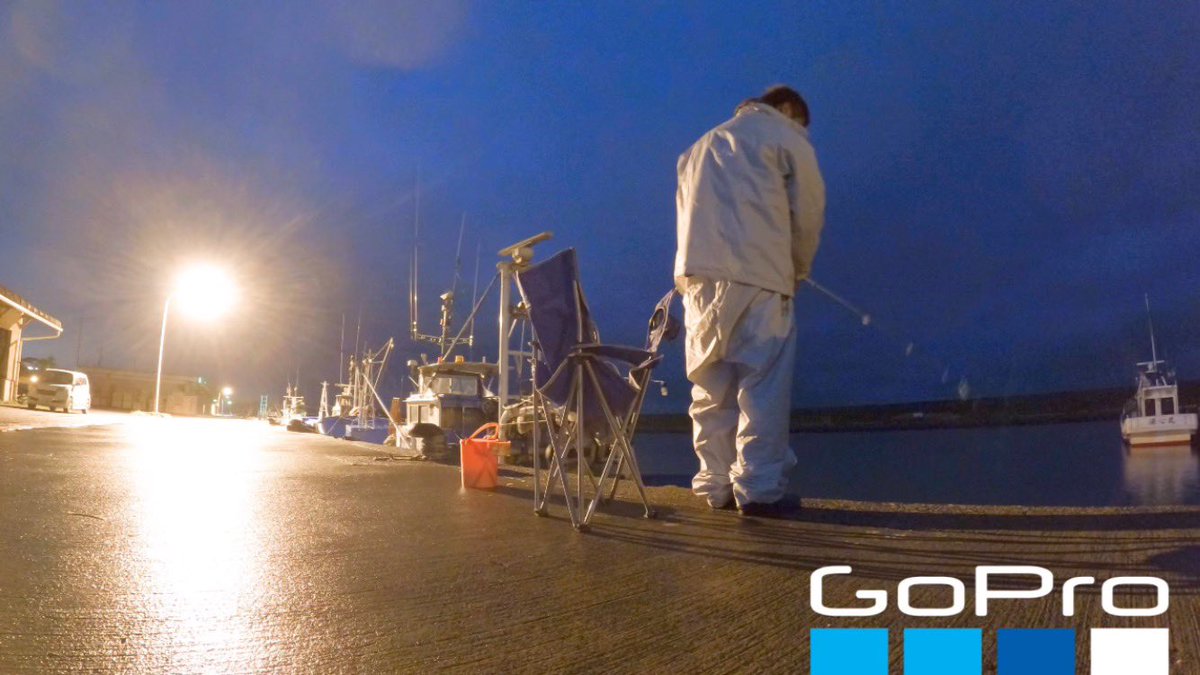 Deguhaya1's tweet photo. GoPro持って雨ですが夜の釣りに来ました！
スズキ狙いなのに蟹が🦀釣れました（笑）

GoProナイトラプス＋3-Way 2.0で撮影して
クイックで編集するだけ〜
#GoPro ＃GoProjp #ナイトラプス #3Way2 
#クイック ＃釣り　＃ナイトフィッシング https://t.co/Mwgd4dJ0te