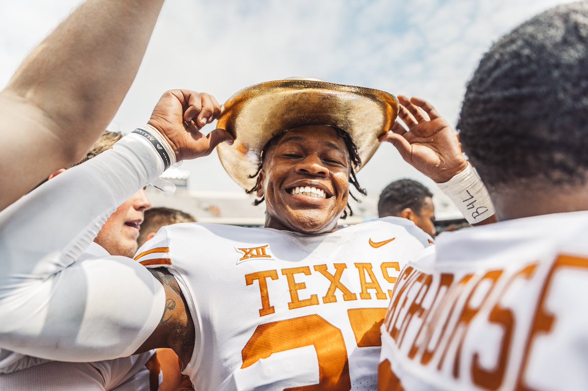 TexasFootball tweet picture