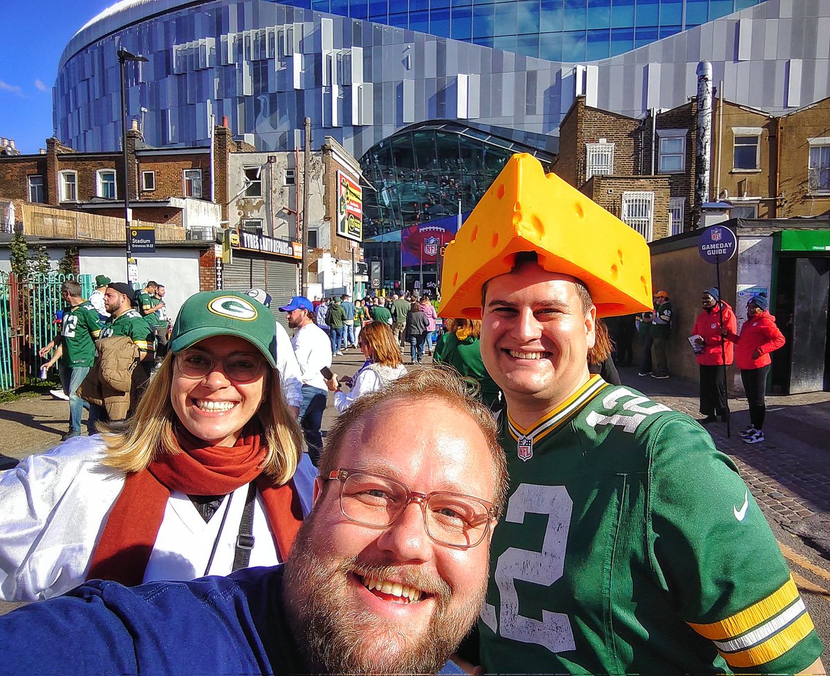 Go Pack Go! 💛💚 <a href="/ransport/">ran</a> <a href="/Icke41/">Icke Dommisch</a> wo steigt heute Abend die Party? 😜 #ranNFLsuechtig 🇬🇧🏈
