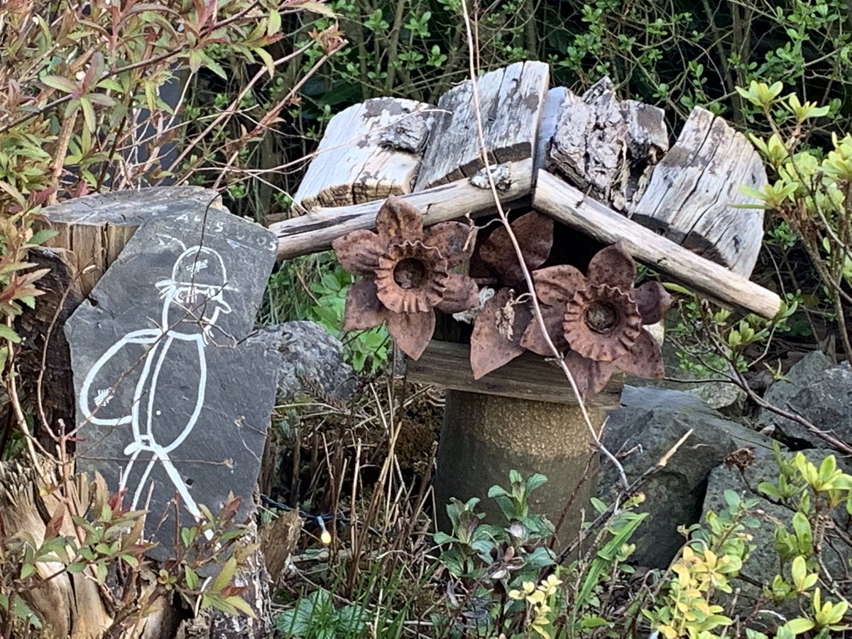WeareWuppertal's tweet photo. Trassenblicke, Garten-Potpourri am Loh #nordbahntrasse #wuppertal https://t.co/8DzuQjQj5G