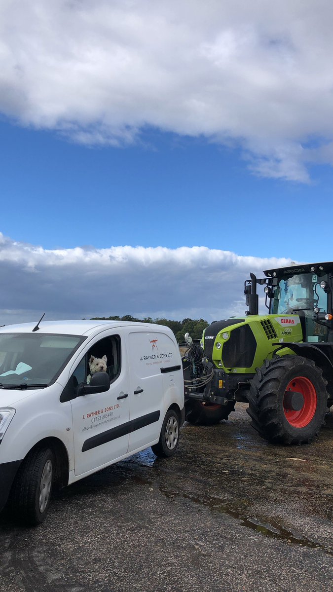 RaynerIzzy's tweet image. Two maize silage clamps 🌾🗜️ built last Monday with the whole team involved #teamwork #silageclamp