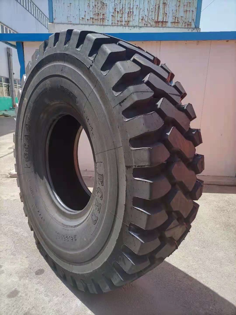 elshqeirat's tweet photo. ECED brand for a industrial &amp; OTR tyres with 5 years warranty.
#tyre
#otrtyre
#اطارات
#اطارات_الامارات https://t.co/ekWg4bgCBR