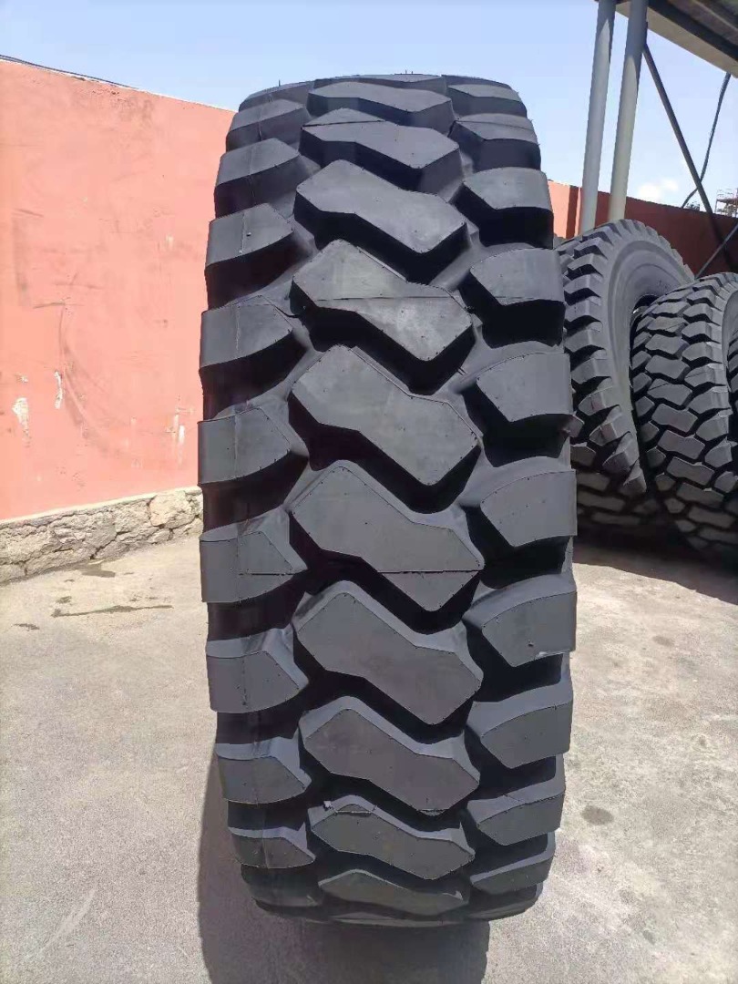 elshqeirat's tweet photo. ECED brand for a industrial &amp; OTR tyres with 5 years warranty.
#tyre
#otrtyre
#اطارات
#اطارات_الامارات https://t.co/ekWg4bgCBR