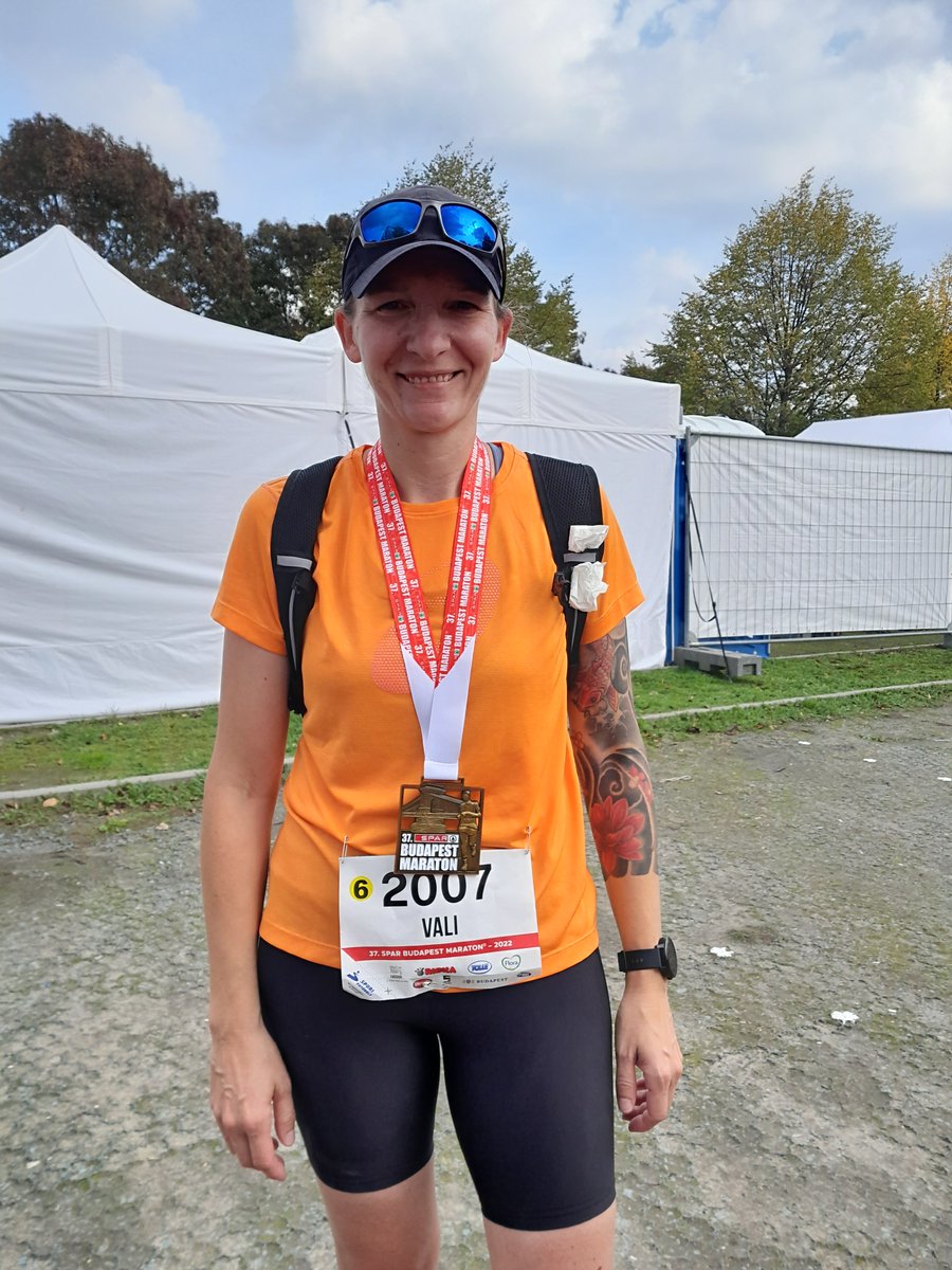 ValeriaKiss5's tweet image. 37. SPAR Budapest Maraton. Weather felt like 30C, scorching hot, not my fastest one (5h) but done it 😁
@UKRunChat
 
@marathontalk
 
@runnersworlduk
 
@WeAreRunThings
 
@Run_Runner_
