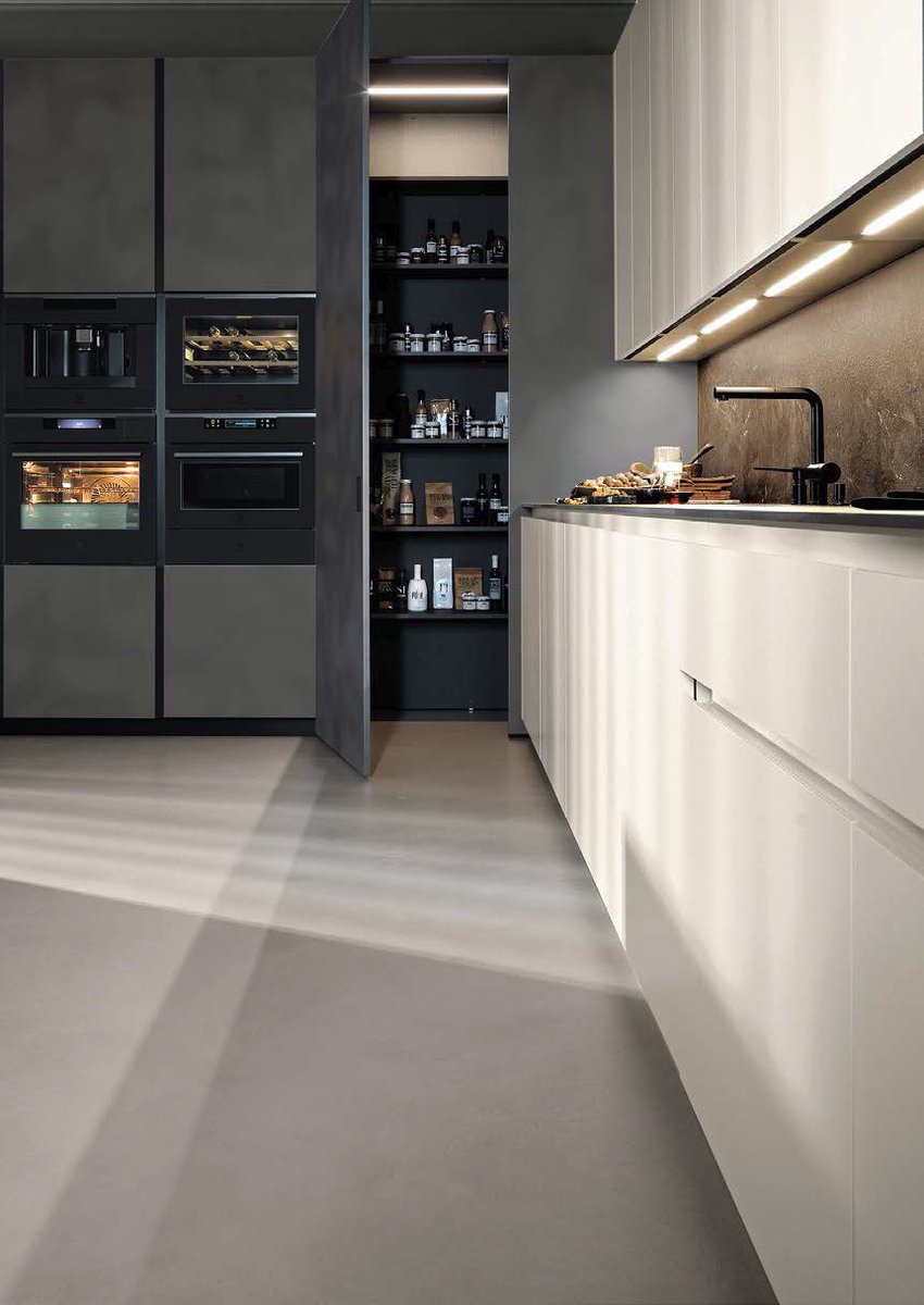 Euromobiluae's tweet photo. Dark grey and white, gres and lacquer, are
the ingredients of Telero Antis. A contemporary kitchen designed to be functional and capacious.
Now open in #Dubai
#design #interiordesign #interiors #home #furniture #furnituredesign #homedesign #homeliving #kitchen
#kitchengoal https://t.co/MWBYjsmBM1