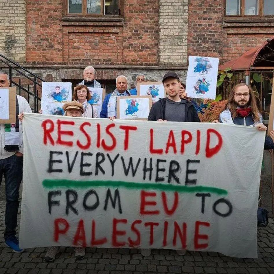 madmaxtr's tweet photo. İşgalci İtrail’in korktuğu Filistinli çocuklar İtrail zulmünü bir gün bitirecek.

The #Palestinian #Children whom the invader Israel fears will end the Israeli persecution one day.

#StopTheRaid #Palestine #FreeQuds https://t.co/teOH95jgtZ