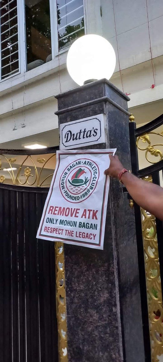 Debsanjib99's tweet photo. @Mohun_Bagan #GoenkaOut
#TutuOut
#removeATK https://t.co/czQnCjjnLZ