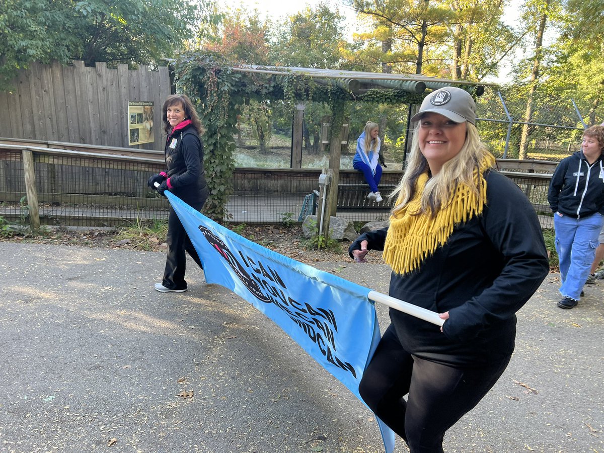 Sheriffrmartin's tweet photo. It’s not too early on a Sunday morning for @Todd_spinner & his Berlin Bears to give a big #ClawsUp in support of ending Child Abuse & Neglect
#EndCan
Great turnout @ColumbusZoo to walk in bringing awareness to the issue & supporting our heroes & survivors
Never Give Up https://t.co/QWjOzrhwZb