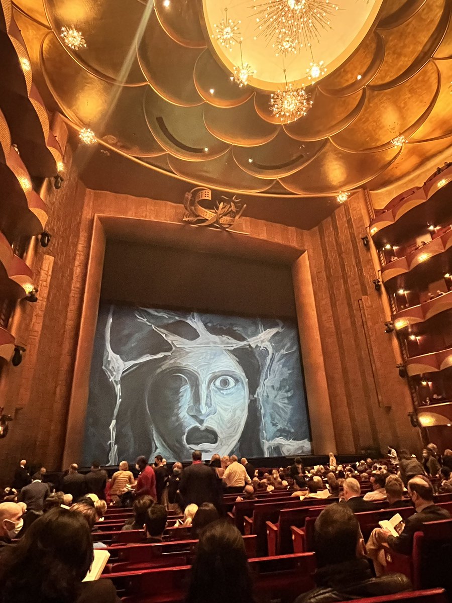 JavierMarten's tweet photo. Espectacular @MetOpera Cherubini’s Medea https://t.co/xkoZZuYC2R