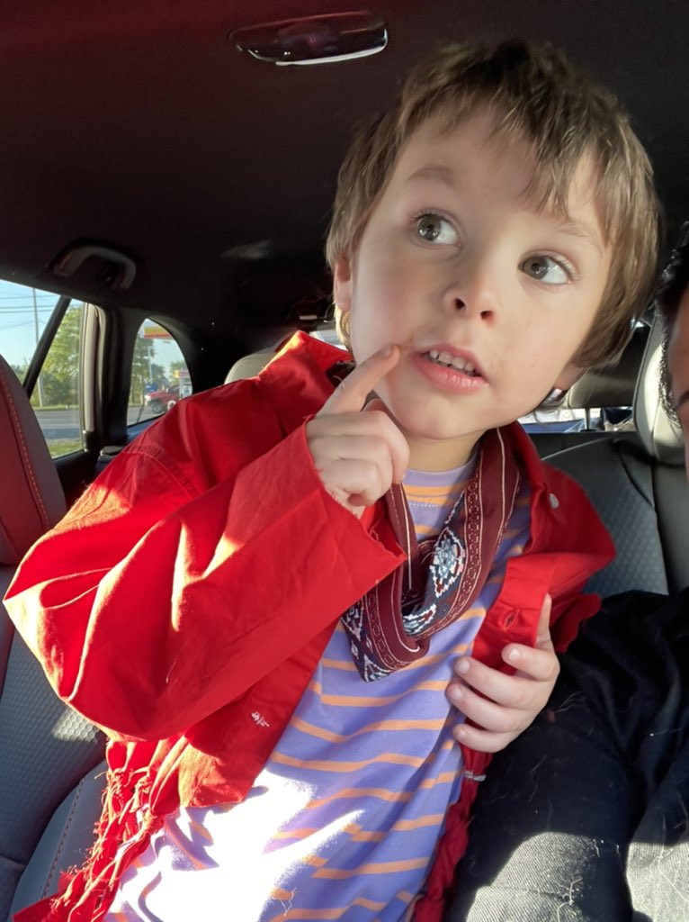 pepawroach's tweet photo. Izzy, Buttons, Lucius go to the renaissance festival
@david_jenkins__ @nathan_foad #ofmd #ofmdcosplay #luciusspriggs #cononeill #izzyhands #buttonsofmd #nathanielbuttons #OurFlagMeansDeath https://t.co/6R4DmWk7ab
