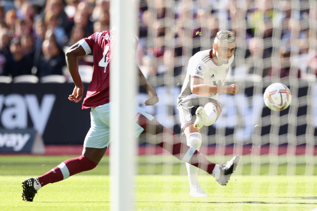 premierleague's tweet photo. HALF-TIME #PL SCORES

Crystal Palace 1-1 Leeds
West Ham 1-1 Fulham

#CRYLEE | #WHUFUL https://t.co/Rim1yIP4qG