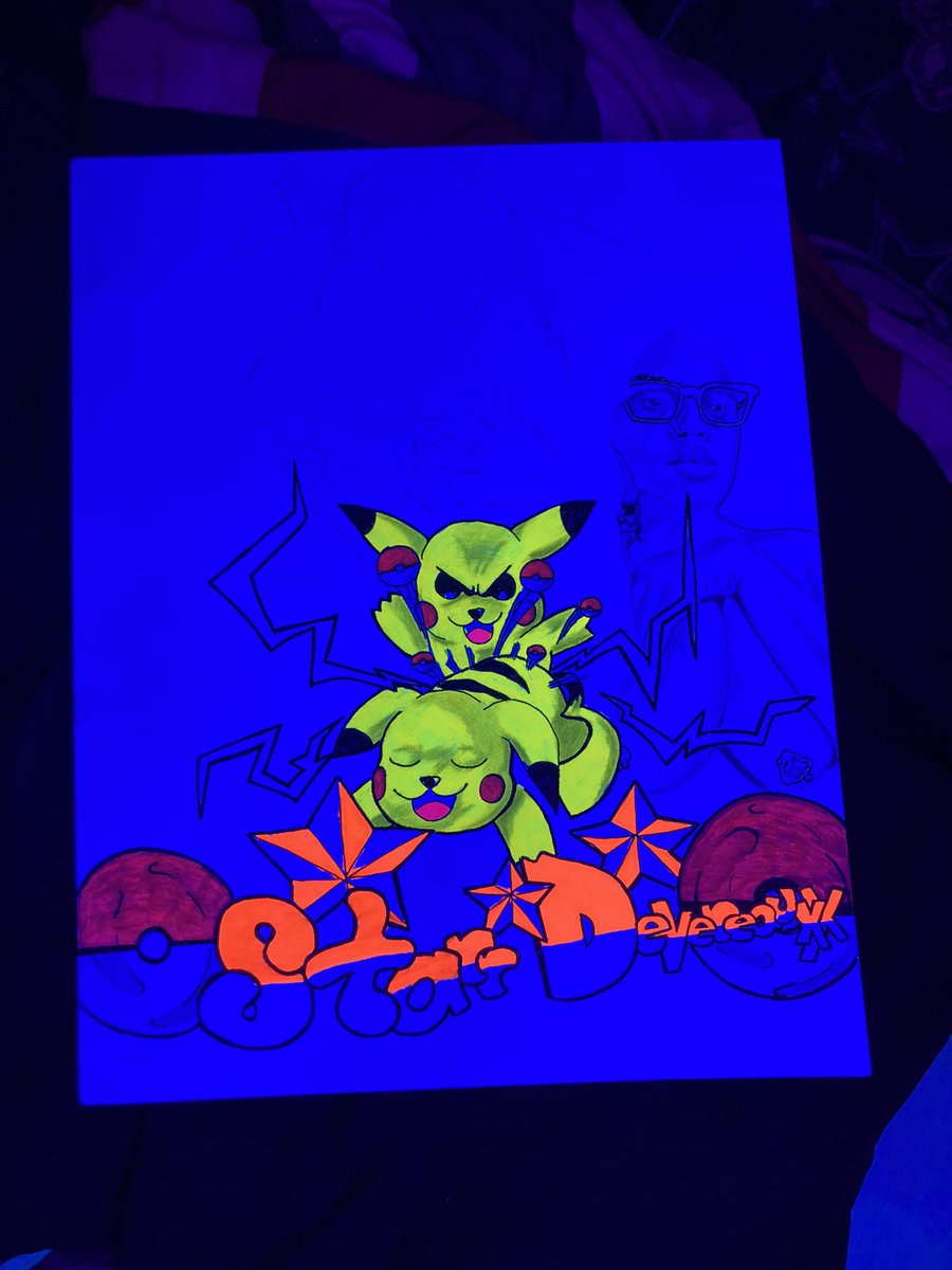 901LeftFree's tweet photo. The time is here #blacklighttedt so I turned on my #blscklight on my #drawing #illudtration of @yafaveredhead01 as #pikachu I just wanted to see how well these #colors #glow https://t.co/rextSMS7M2
