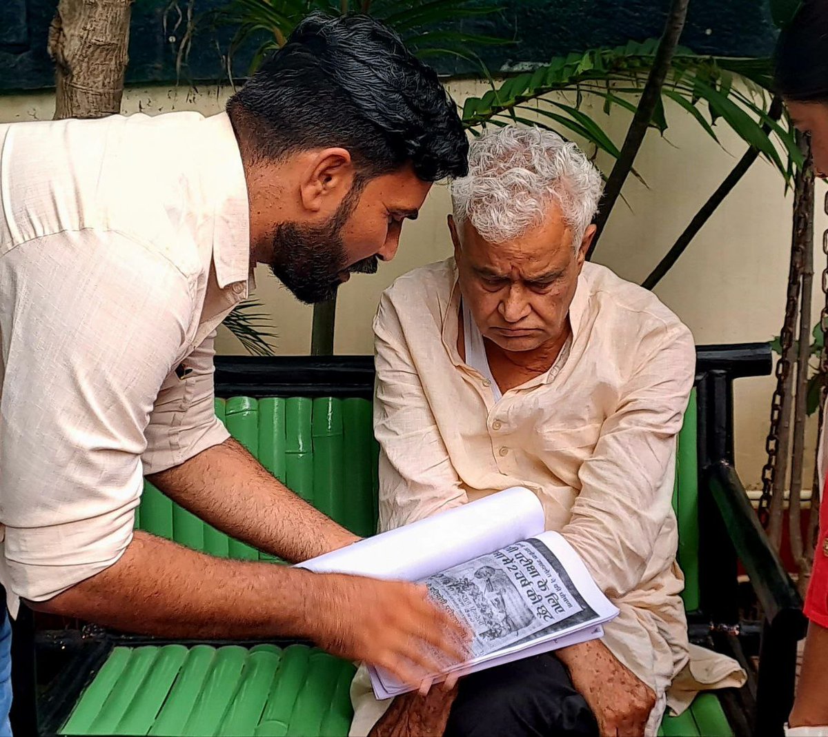 RahulCh29755025's tweet photo. बाबा आप हमारी उम्मीद हो हमारा साथ दो हम आपके जीवन भर आभारी रहेंगे ।

#किरोड़ी_बाबा_हमारा_साथ_दो 
#ReOpen_1st_2nd_Grade_Forms 
@DrKirodilalBJP @QamarAnchor @ https://t.co/gWQcAIjUy3
