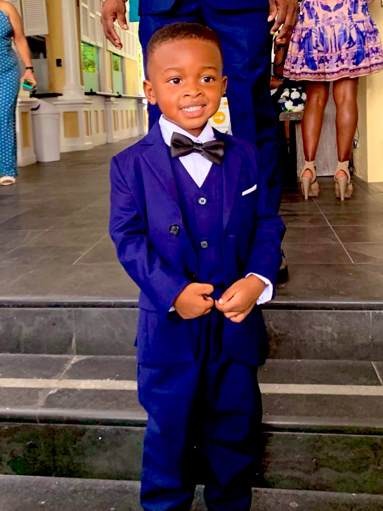 _RussellHendrix's tweet photo. perfection! I love him bad bad. My rider! #wedding #weddingvibes #Professionalringbearer #dontworryLadiesHesStillSingle #MySon #mySimba https://t.co/MK25ltXw1F