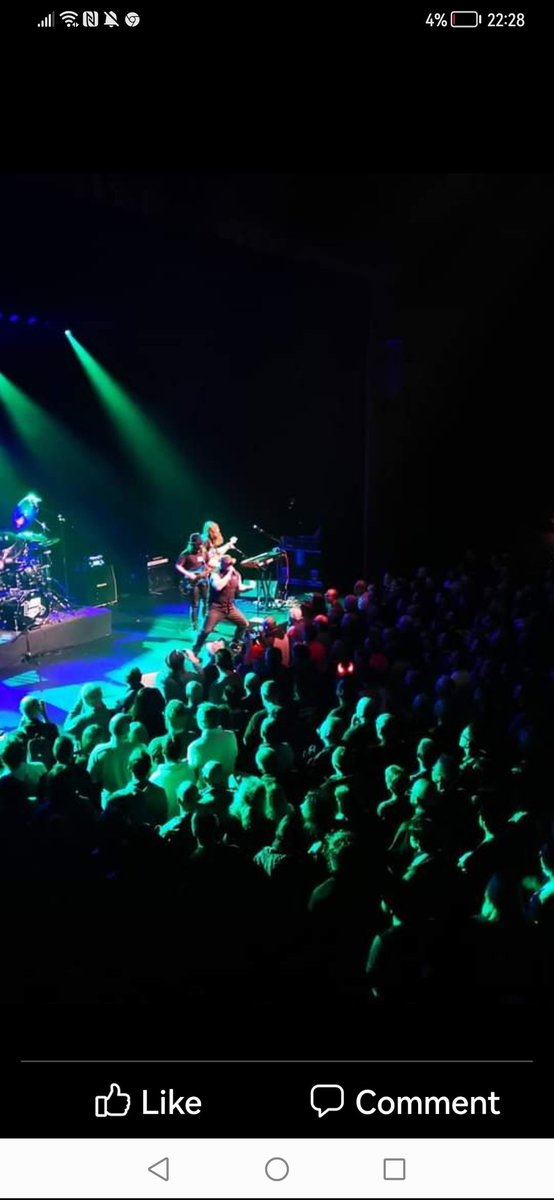 SladeTimeline's tweet photo. FRI 14 OCT CHRIS SLADE &amp; his TIMELINE band are excited to be back in Edinburgh playing hits of his career with ACDC Manfred Manns Earthband Asia Uriah Heep David Gilmour The Firm Jimmy Page, Gary Moore etc buy your tickets now⚡ #bannermans #edinburgh  #scotland #bannermanlive https://t.co/ugyDmNxTAS