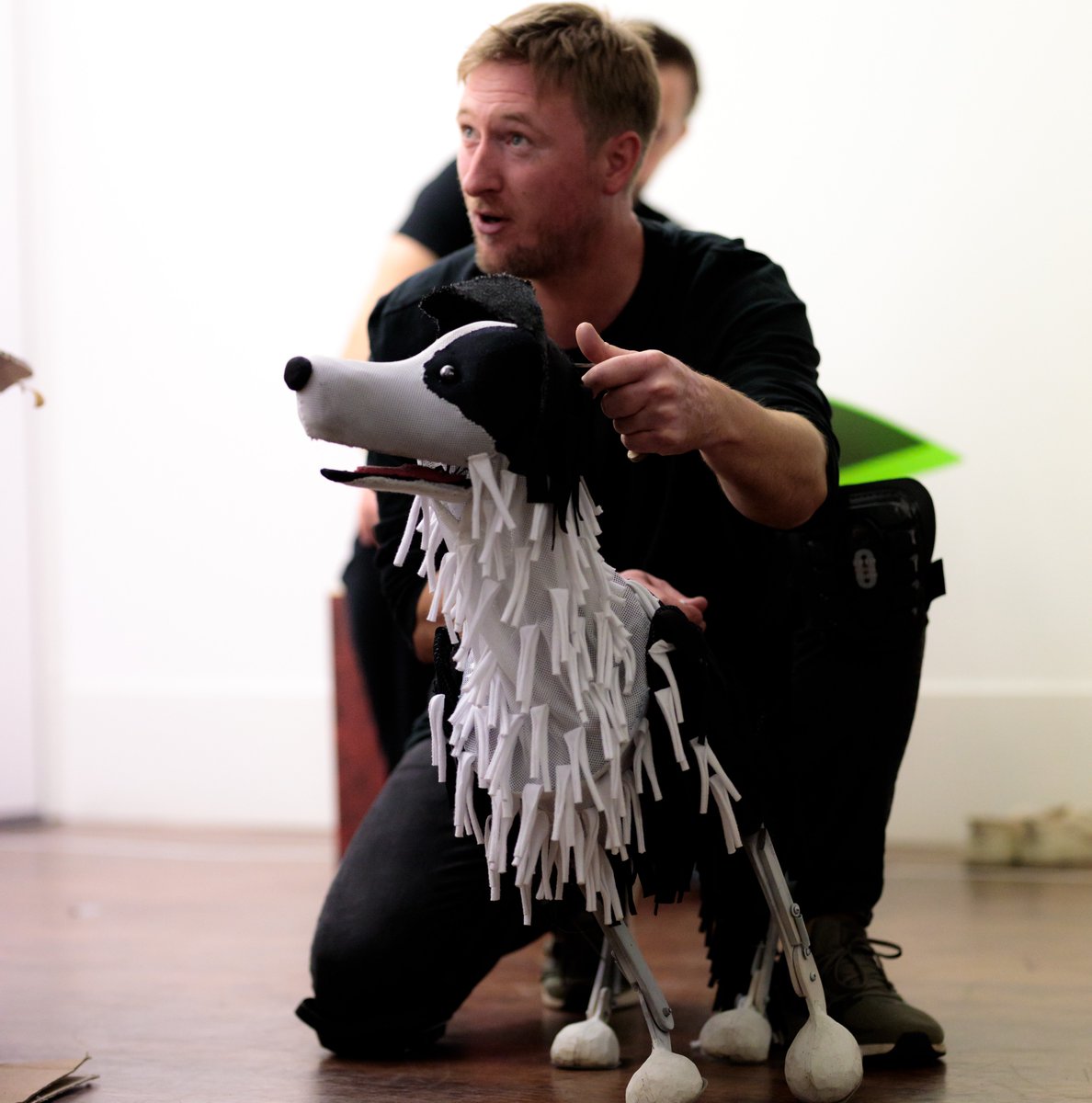 polkatheatre's tweet image. Behind the scenes at Little Manfred 🎬

Enjoy this sneak peak of @SoldiersArtsA hard at work rehearsing for Little Manfred, ready for its opening this October half term! 

🐚 22-30 Oct | Ages 7-12
🐶 Tickets from £10
🎟️ bit.ly/3SKauCV