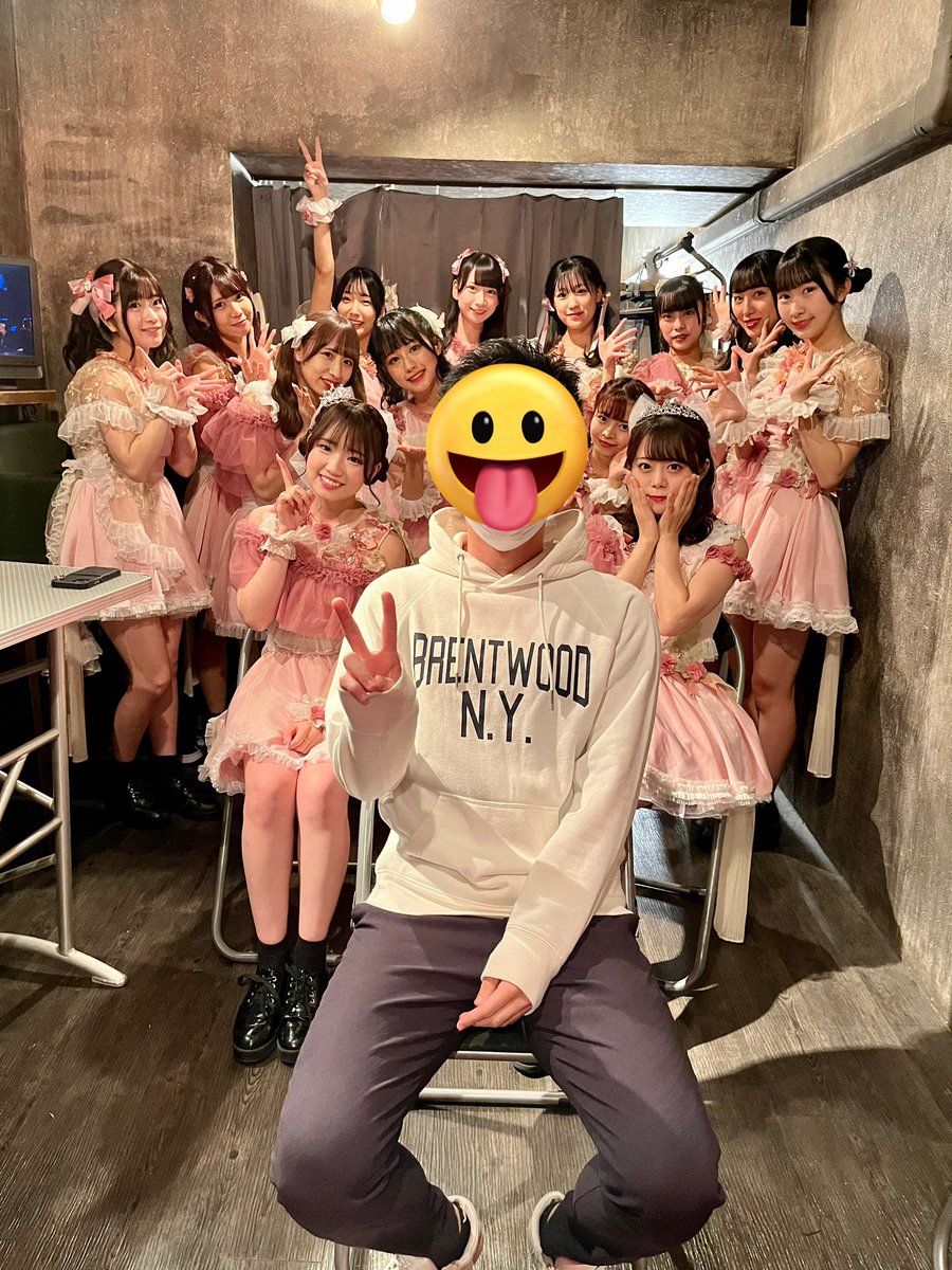 ゆーと tweet media