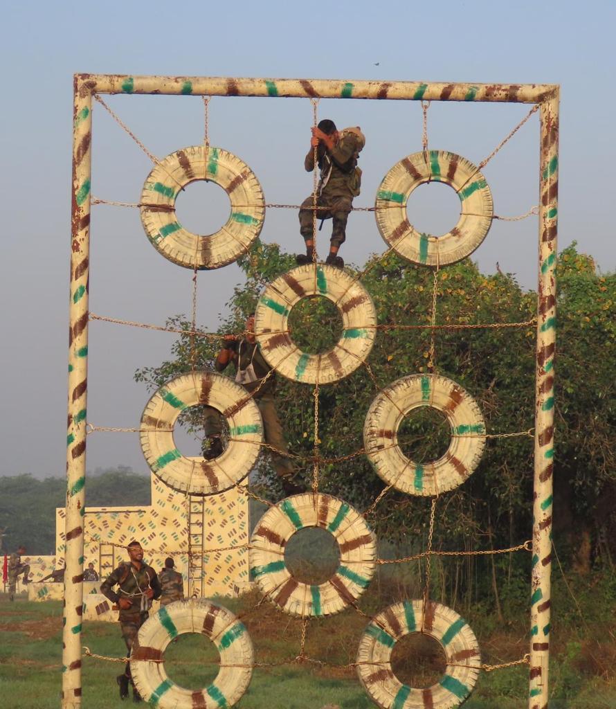 westerncomd_IA's tweet photo. #ScoutMastersCompetition was organised by #AirawatDivision on lines of #InternationalArmyGames. It tested the determination &amp; endurance of warriors who excelled by displaying high standard of operational readiness &amp; battle worthiness.
#InStrideWithTheFuture
#IndianArmy
@adgpi https://t.co/oyiuzwGM8w