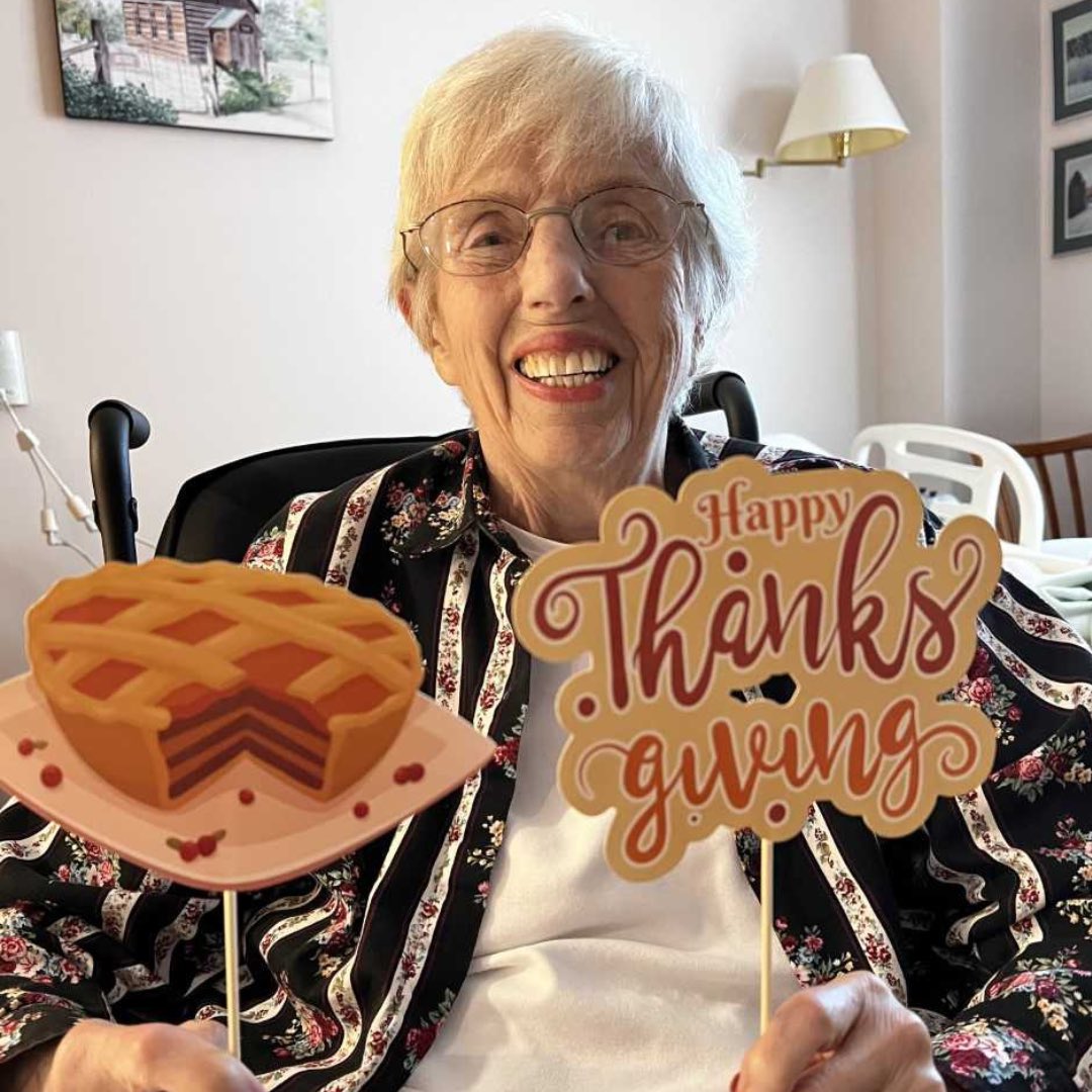 ElliottGuelph's tweet photo. Happy Thanksgiving from The Elliott Community !  We are #thankful for all our wonderful, dedicated and caring staff, #grateful  for the community support we receive throughout the year, and #blessed to have our residents who call the Elliott Community home. #happythanksgivng https://t.co/0S8ikVUqXt