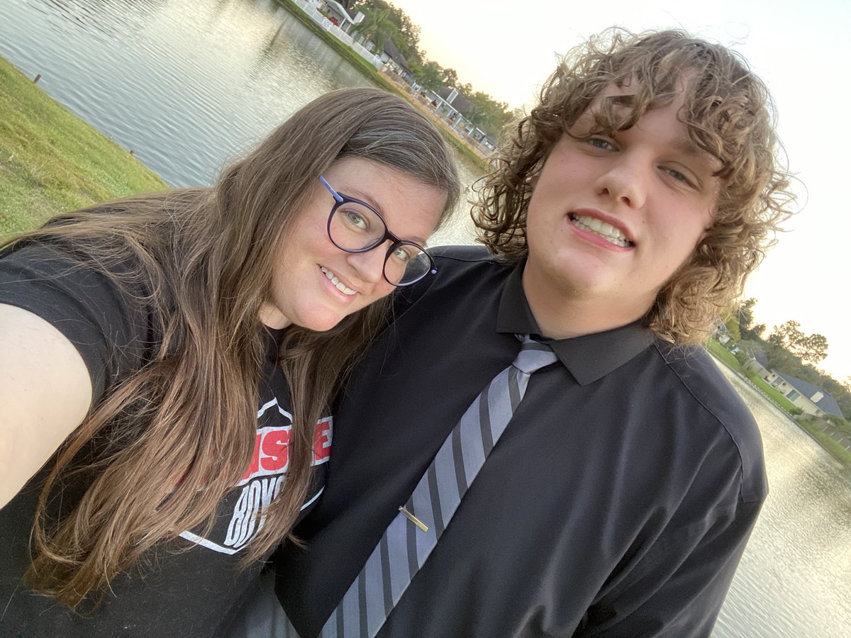 melpres23's tweet photo. It’s been a while since I’ve posted on Twitter, but Dylan’s senior homecoming is the perfect reason to do so. #Homecoming2022 #Saturday https://t.co/AaRGtKx1ep