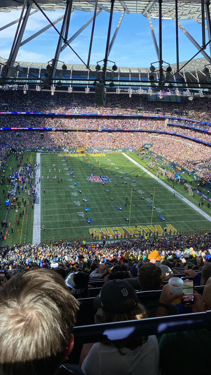 Rayer_01's tweet photo. Shout out to @DomeofTickets for the hook up for my bud's ticket today. Coming through in the clutch!! #GoPackGo https://t.co/VcRaA6QEDB