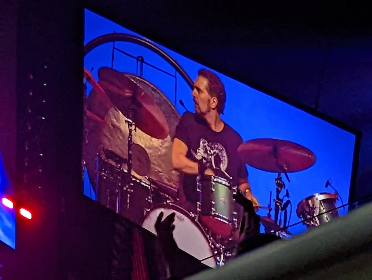 kyle_moroney's tweet photo. Thank you @thekillers for making our 21st anniversary a memorable one in The D! You guys “killed” it! Shout out to #GrandRapids drummer named Scotty Rock who was invited to drum with them on stage! He was awesome! What an unforgettable night! #TheKillers #Detroit #Anniversary https://t.co/AJbtu2DigW