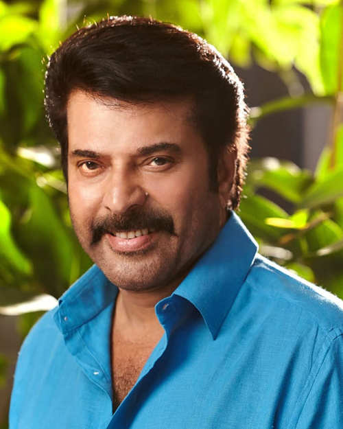 sshivu's tweet photo. #Mammotty's like fine wine. During the #DilSe shoot in Alleppey #Mohanlal dropped in to visit #ManiRatnam.
'Why the the wig,' asked Mani.' 'Oh I'm acting with #Mammukka (Harikrishnan). '
#Rajinikanth recently revealed he insisted on makeup for the same reason in #Dhalapathy. https://t.co/y6xpXxxXPY