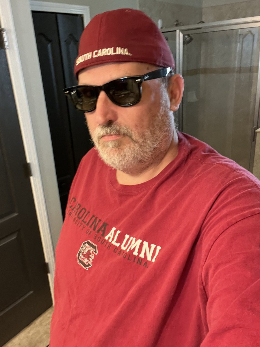 ReadyOneTakeTwo's tweet photo. Hopped up off tha bed,
Turn ma swag on,
Took a look in tha mirror said wassup
yeah I'm gettin money
Am I doing this right @CoachSBeamer?
✅ Beat Kentucky
✅ STOOPid sunglasses
✅ Gamecock gear
✅ Victory Sunday
#ForeverToThee #TurnMaSwagOn #GoCocks #ClimateCheck #CockCulture https://t.co/QmPB3cXsaz