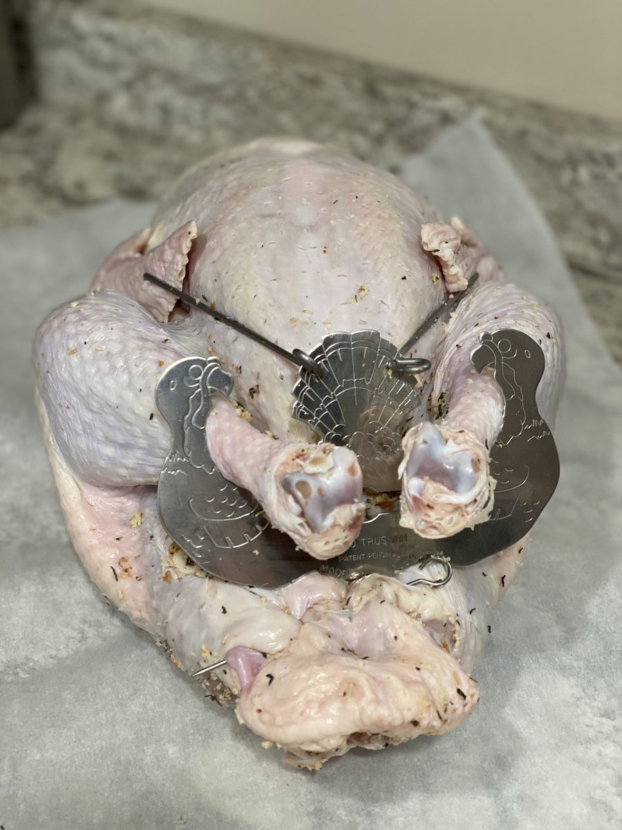 GinaPinsent's tweet photo. Soooo excited to be using my Turbo Trusser this Thanksgiving ๐ฆWhat is it? Feast your eyes on this bad boy. Featured on @ABCSharkTank #nomorestring https://t.co/daBxMikqnU