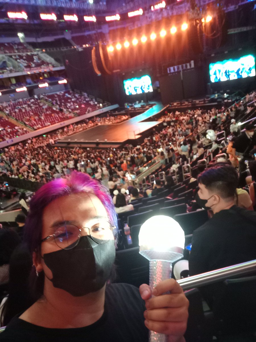 SherTreiOhYes's tweet photo. voice: gone
money: spent everything
body: aching
stress: maybe not tonight with this one 🥺 https://t.co/x4SutzrBnS