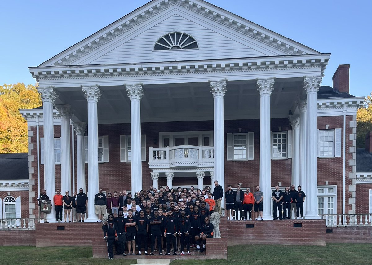 Georgetown College Football tweet media