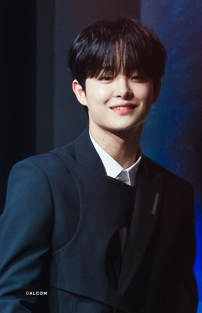 _hourlyjihoon's tweet photo. #JIHOON #지훈 #ジフン #트레저 https://t.co/tvdqyuX37f