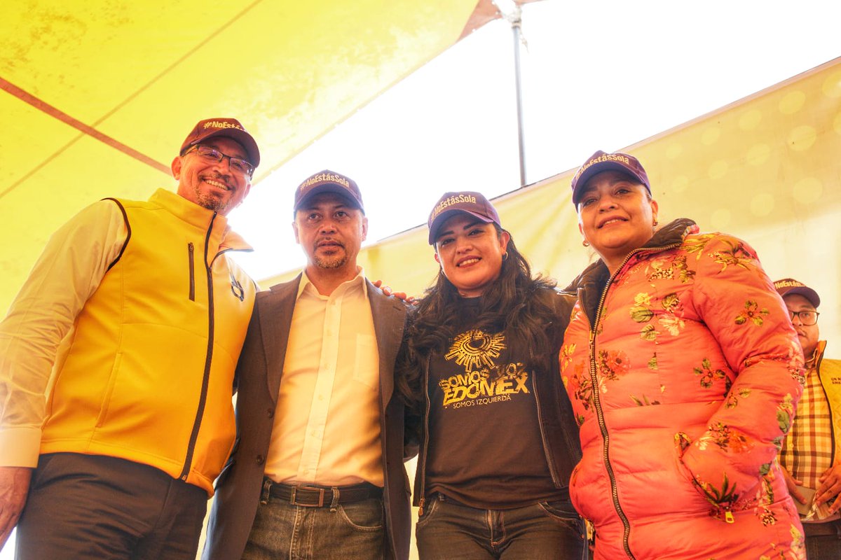 irenemontielglz's tweet photo. En Atlautla ya llegó #UnNuevoAmanecer, el diputado #OmarOrtega tomo protesta a las brigadas de las #MujeresDelSol que llevarán la información de la #LeyMeCuidoSola a cada rincón 👌🏼😁
¡ÁrmateDeValor! 👊
@omarortegaa_mx
#IreneContigo
#NoEstasSola https://t.co/CfPNVBQrmH