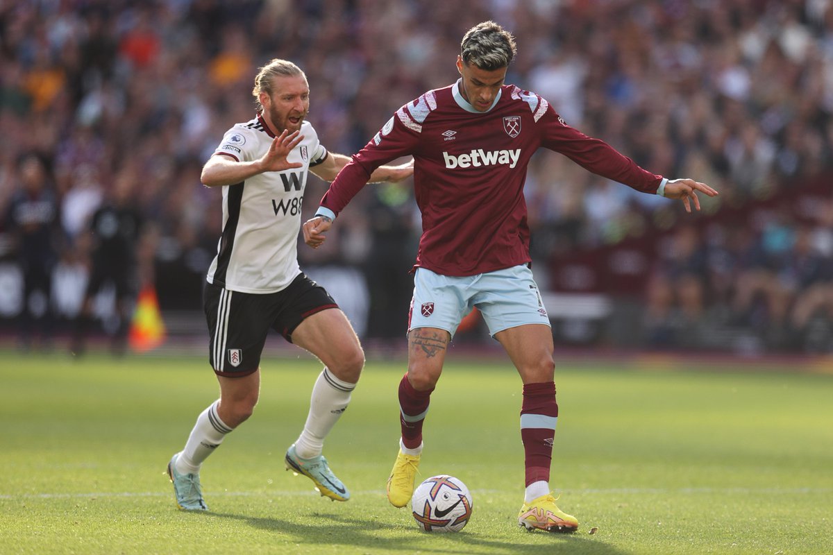 premierleague's tweet photo. Cool, calm and collected 🤩

#WHUFUL https://t.co/rRYeBxVysZ