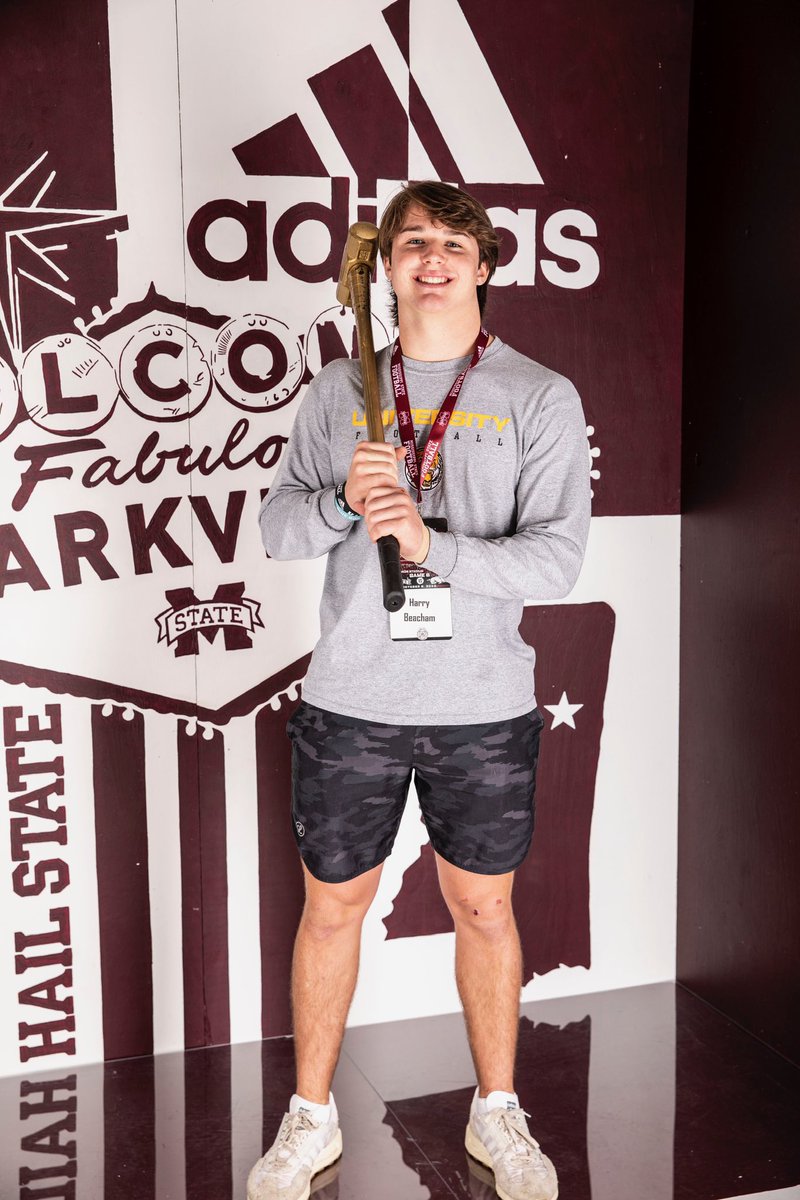 I had a great gameday visit in Starkvegas yesterday! Loved watching the bulldogs win. Thanks for the hospitality! <a href="/HailStateFB/">Mississippi State Football</a> @CoachSchexMSU <a href="/washjwash/">Jason Washington</a> <a href="/Coach_MBrock/">Matt Brock</a>